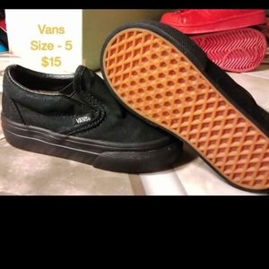 Vans baby shoes